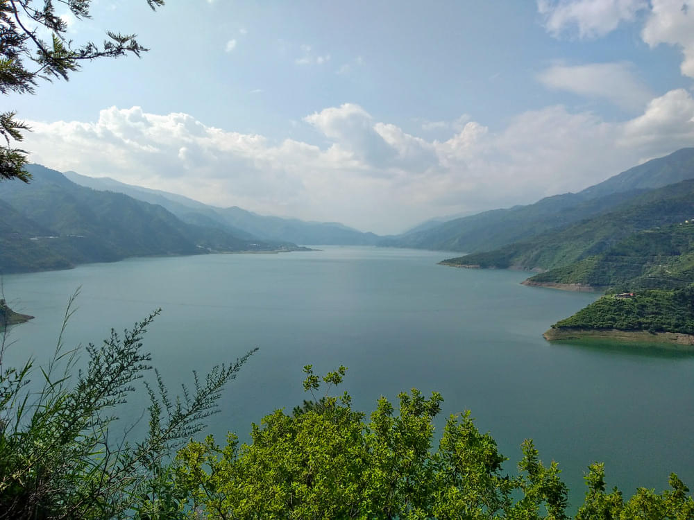 Tehri Lake Overview