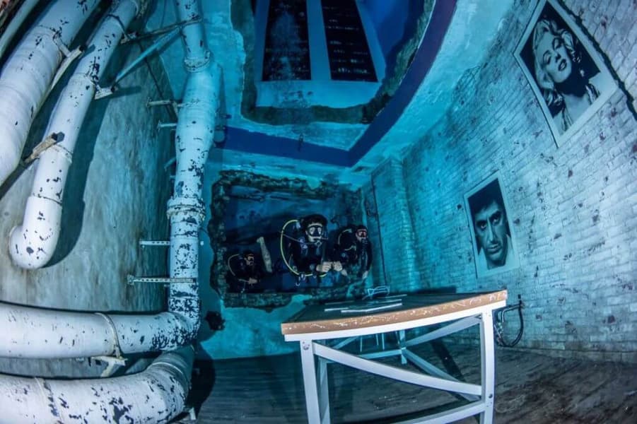 Deep Diving in Dubai Image