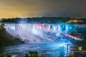Niagara Falls Day & Night Guided Tour With Light Show, USA