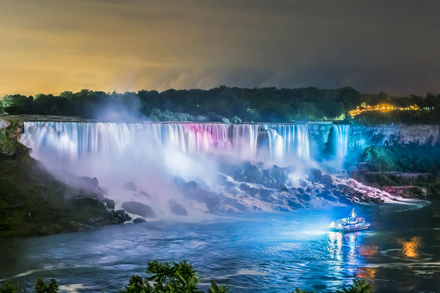 Niagara Falls night light show