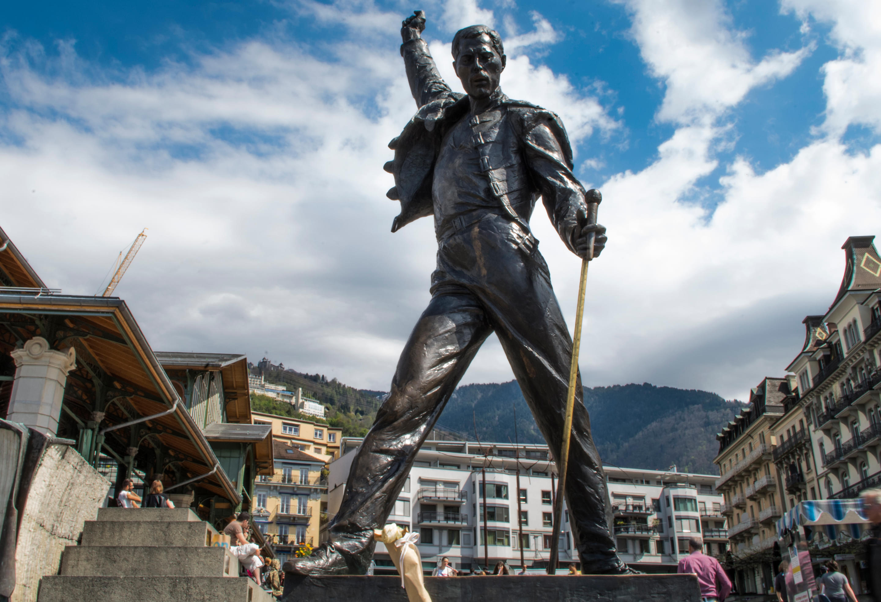 Freddie Mercury Statue Overview