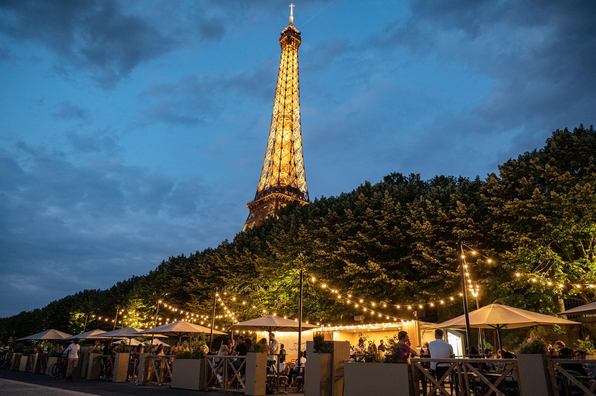 Bars Near Eiffel Tower