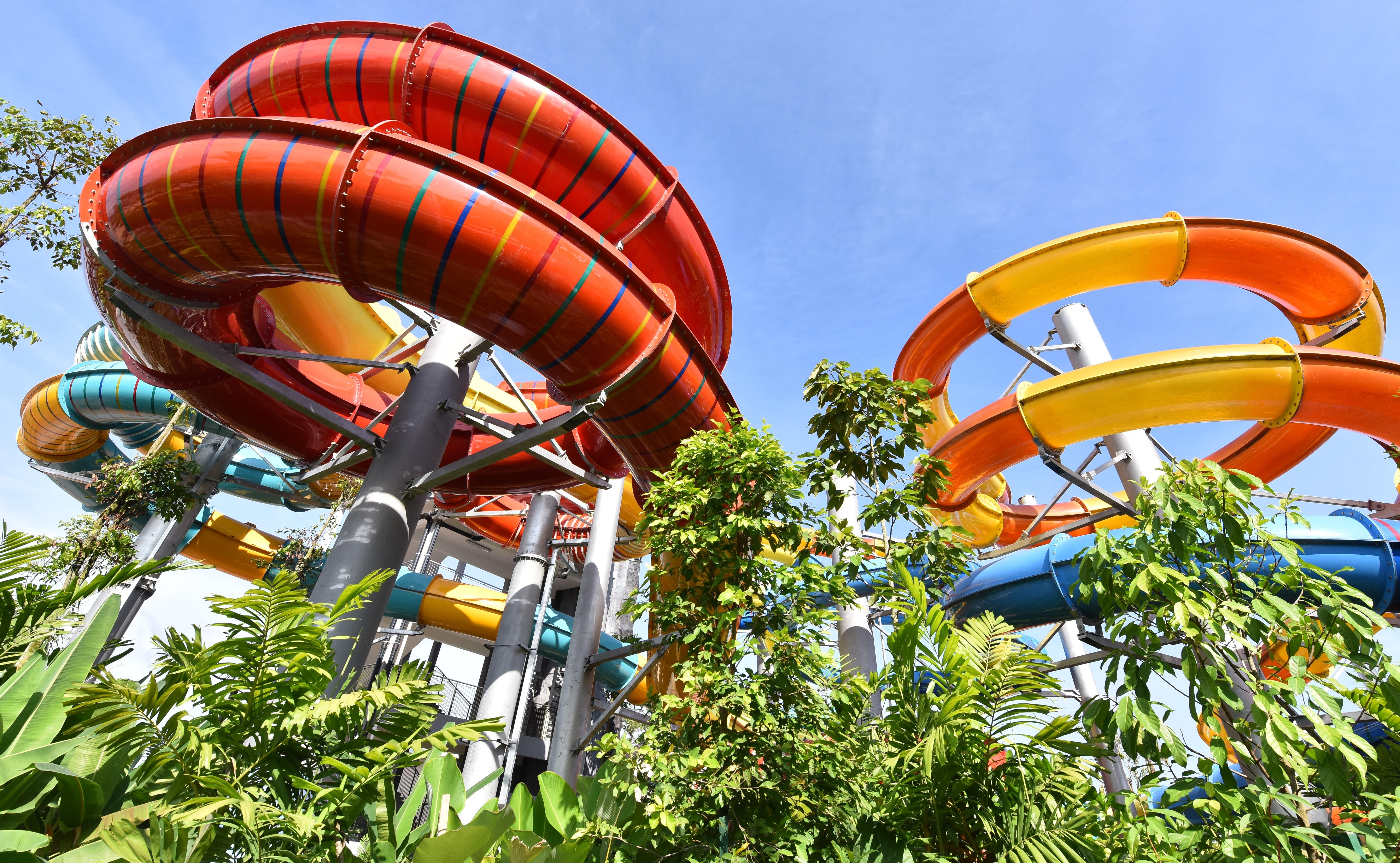  Enjoy Thrilling Rides