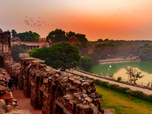 Witness the majestic sunsets from the Hauz Khas fort