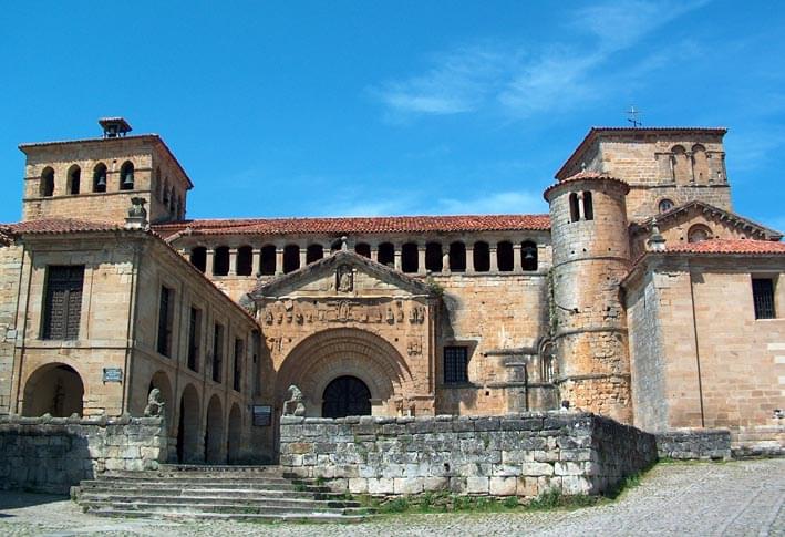 Collegiate Church of Santa Juliana Overview