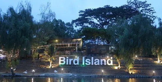99 Wonderland Park