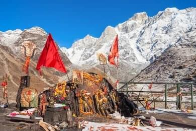 Trek to the Temple with Breathtaking Himalayan Views