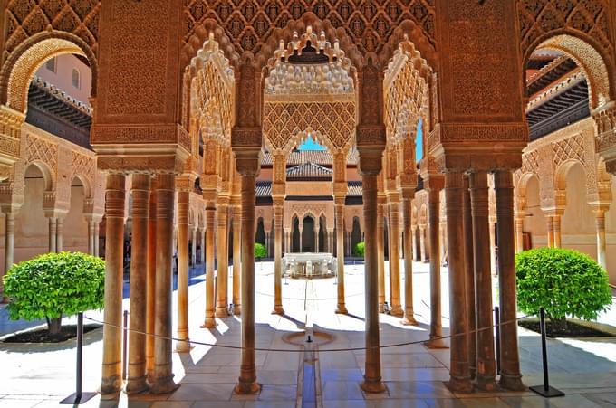 Alhambra Skip-the-Line Guided Tour with Alcazaba & Generalife