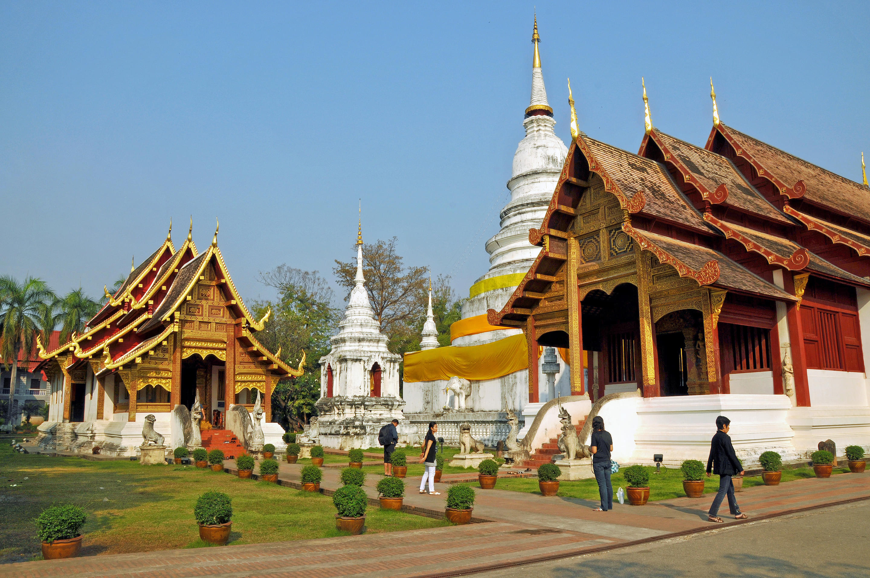 Wat Phra Singh Overview