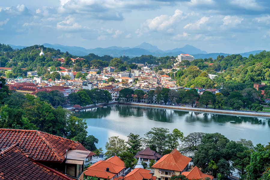 Scenic Sri Lanka Tour with Sigiriya and Ella Image