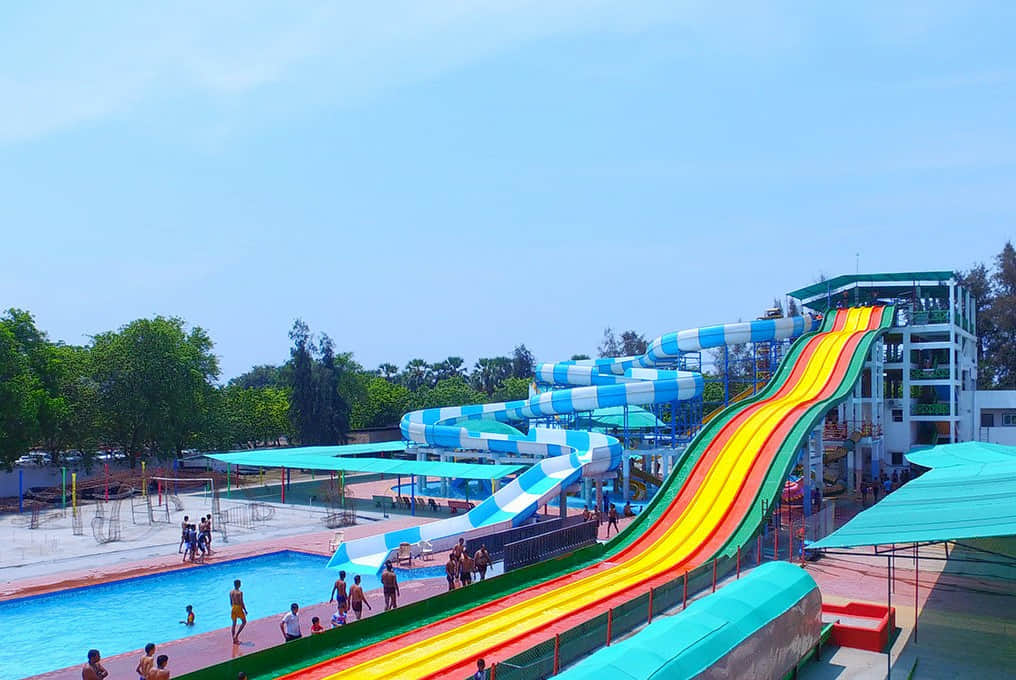 Fun Funta Fun, <em>Surat</em>