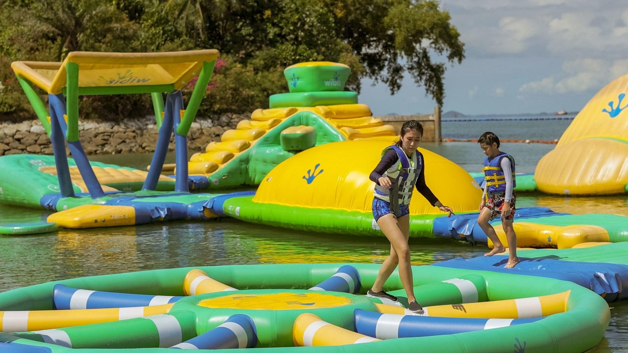 HydroDash - Floating Aqua Park
