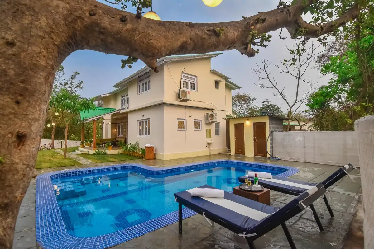 A Lavish Villa With Private Pool In Alibaug