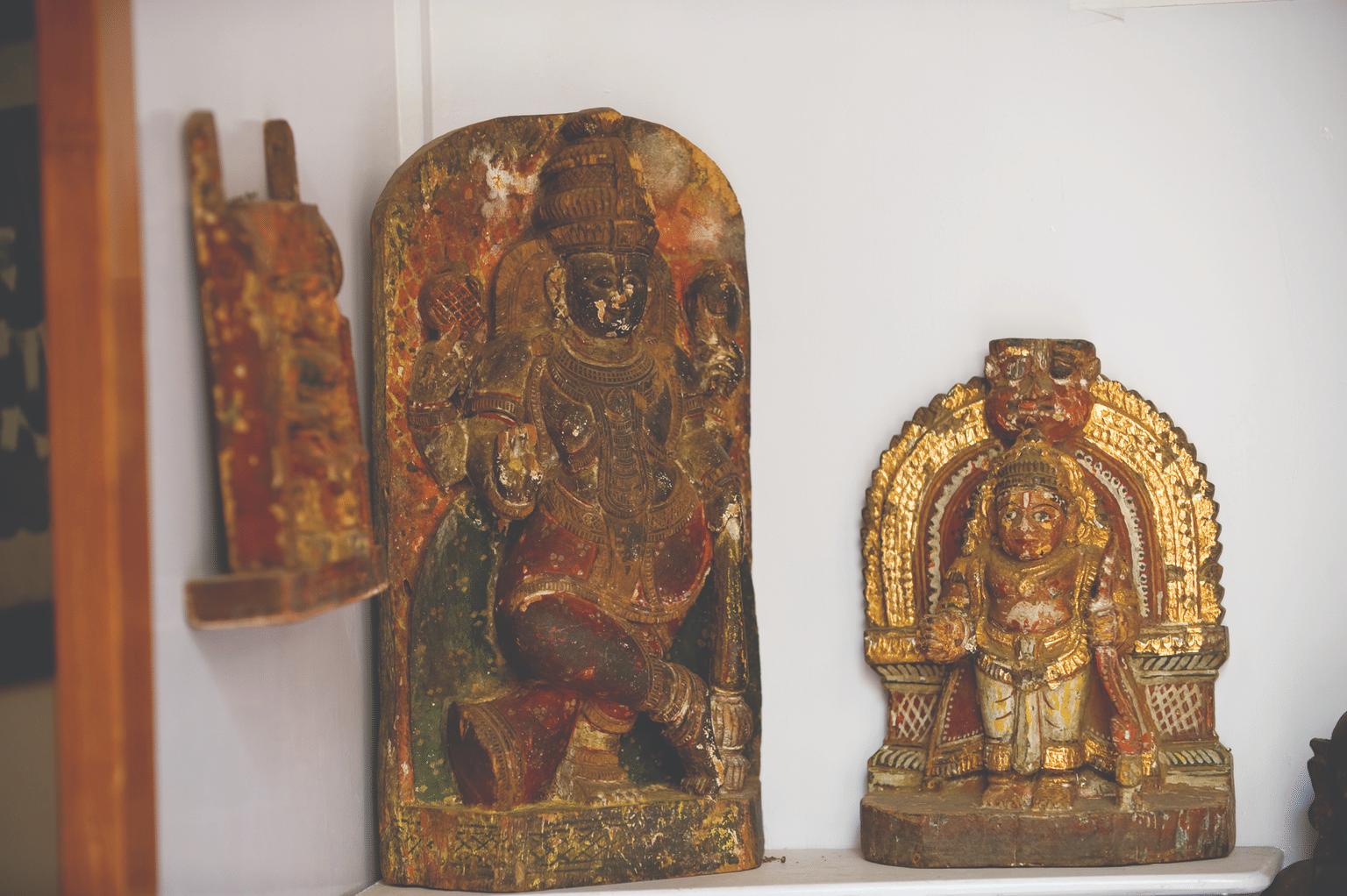 View the Rare Hanuman Crown from Kugala Balli