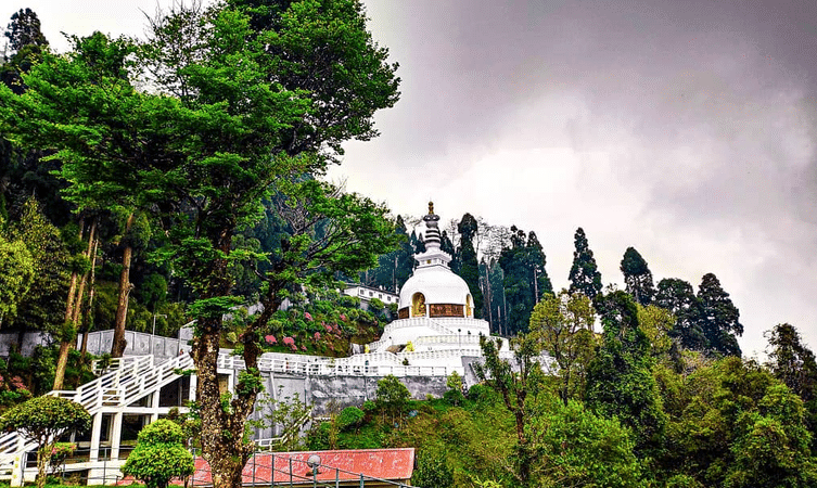 White majestic Japanese Peace Pagoda in Darjeeling 