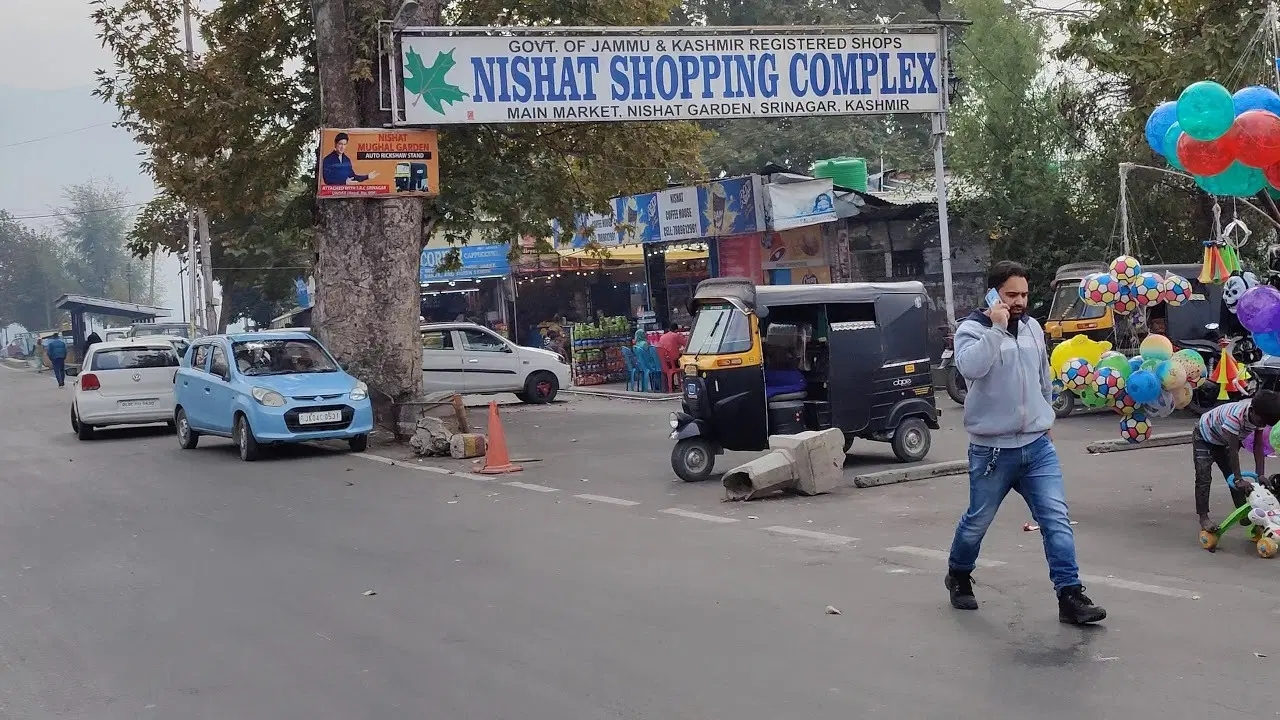Nishat Market