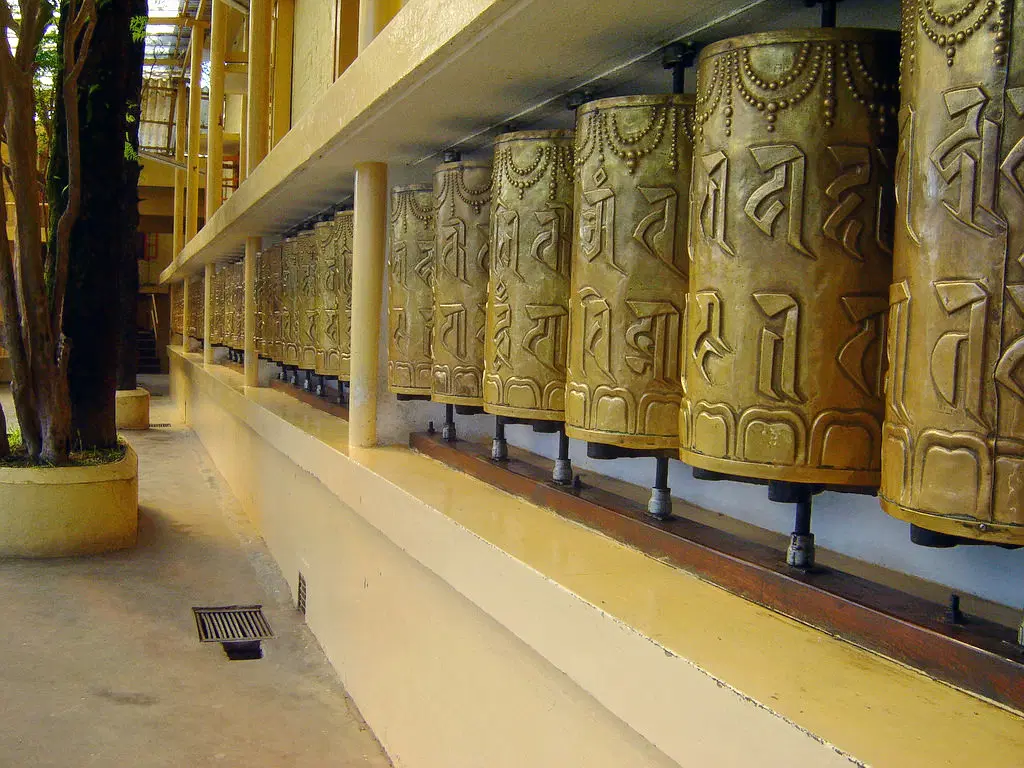 Tsuglag Khang