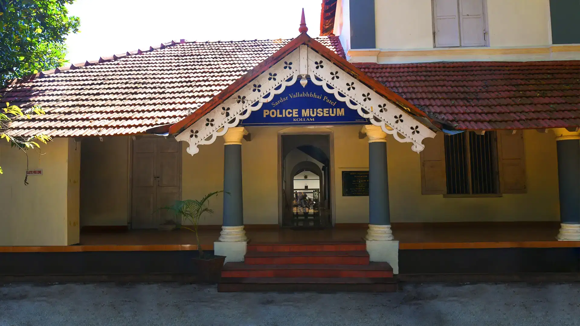 Observe Real Police Medals and Honors