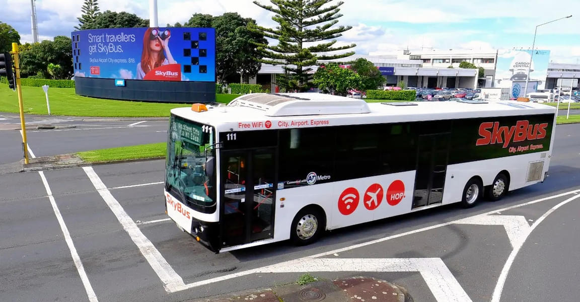 Auckland Airport Shuttle Bus Image