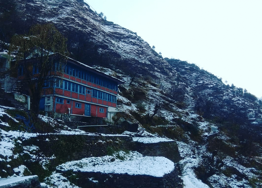 A Traditional Himachali Homestay In Tirthan Valley Image