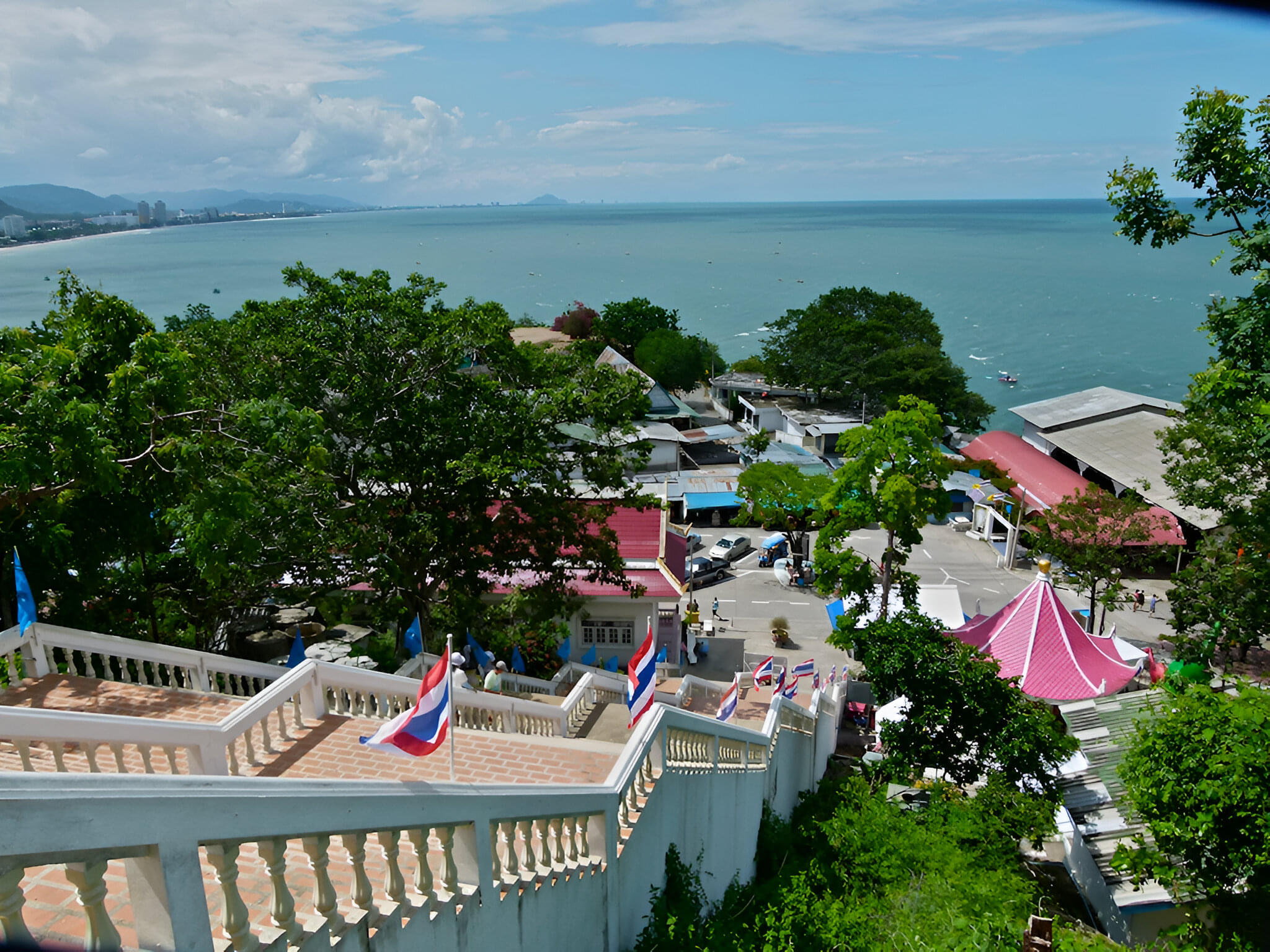 Khao Takiab Overview