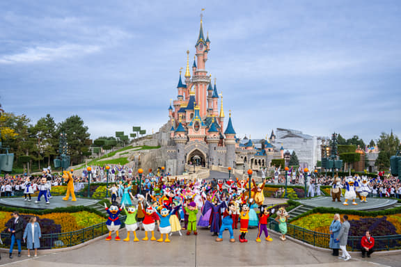 Disneyland Paris Entry Tickets || Last-minute Entrance Tickets