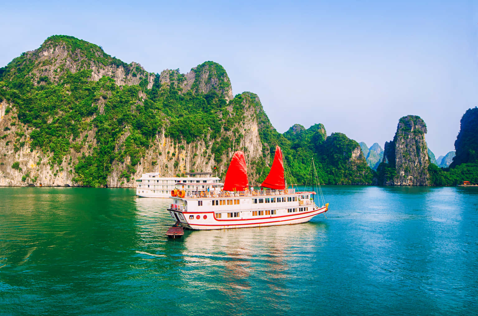 Short Vacation to Hanoi with FREE Halong Bay Cruise