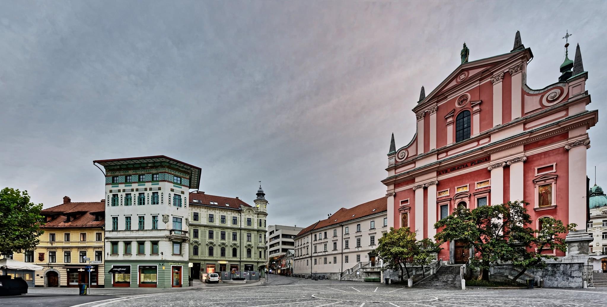 Preseren Square Overview