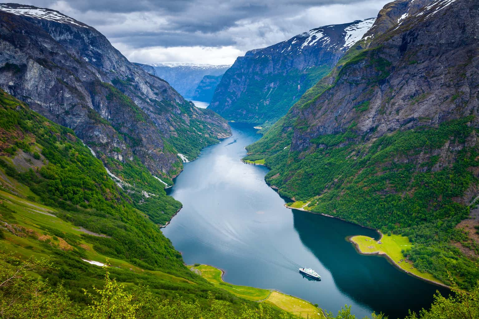 Grand Scandinavia Group Tour | FREE Mount Floyen Tram Ride