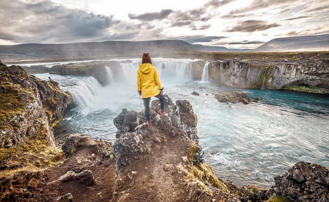 Golden Circle, Volcano Crater & Blue Lagoon Small Group Tour