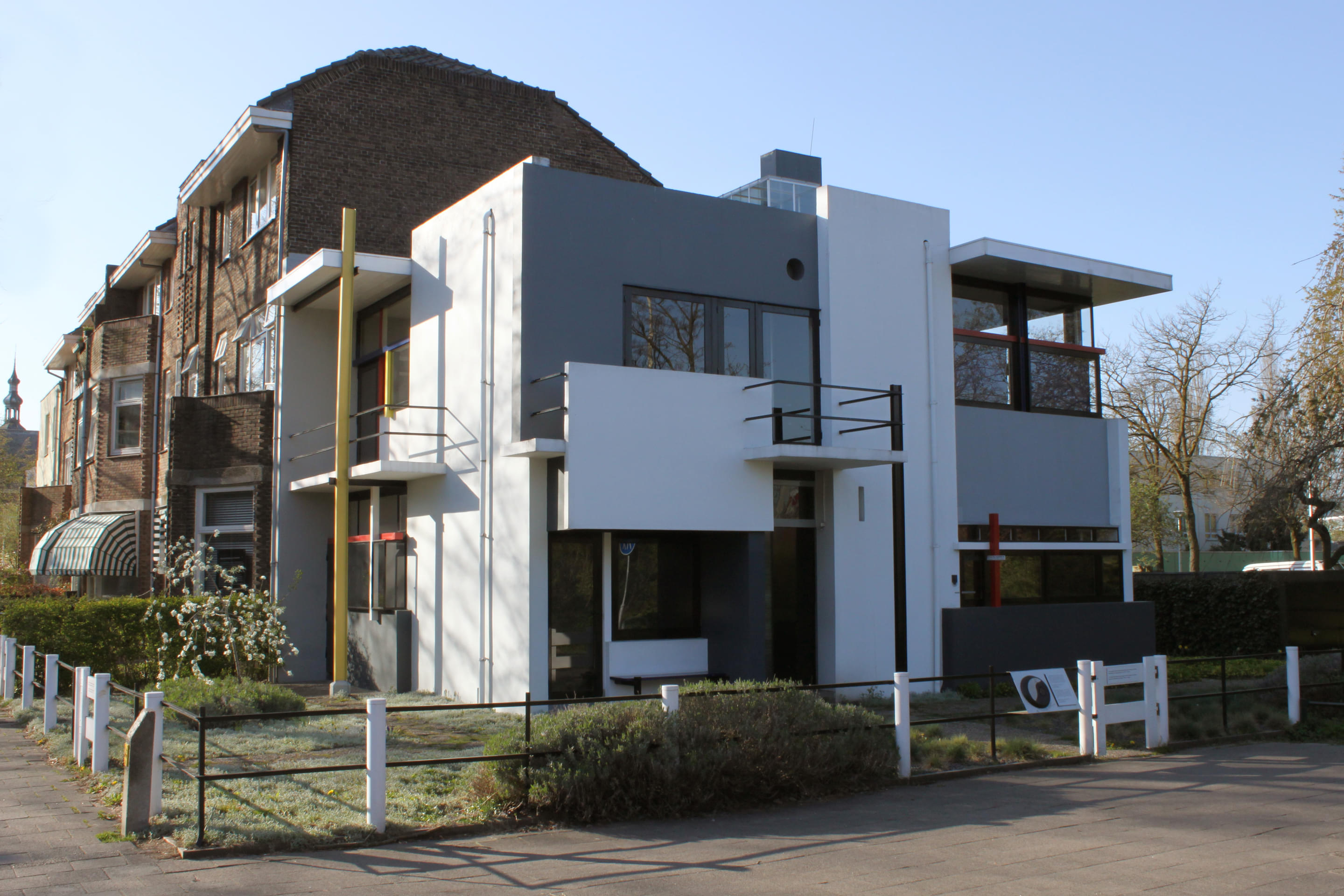 Rietveld Schröder House Overview