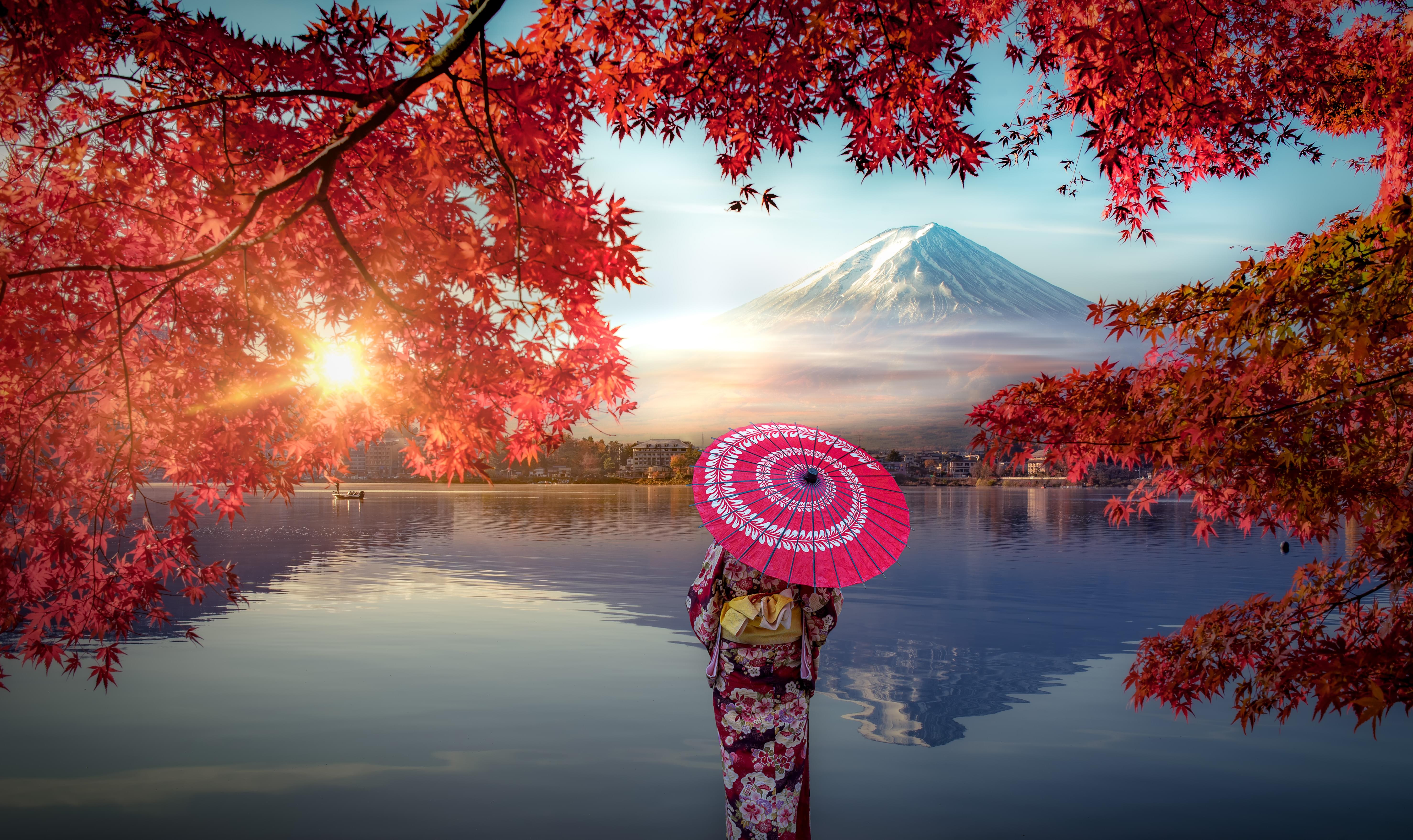 Chureito Pagoda offers one of the best views of Mount Fuji during autumn