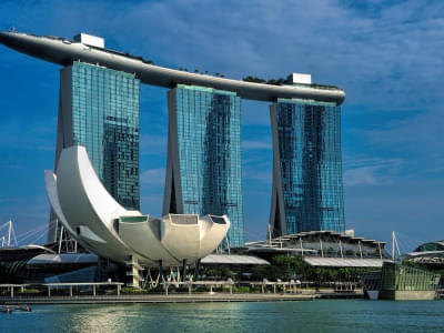 Soak in the breathtaking views from the Marina Bay Sands SkyPark