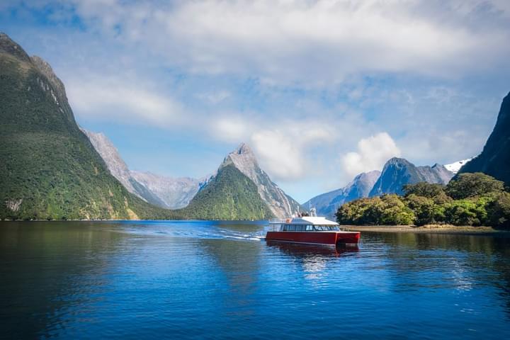Milford Sound Cruise by Southern Discoveries