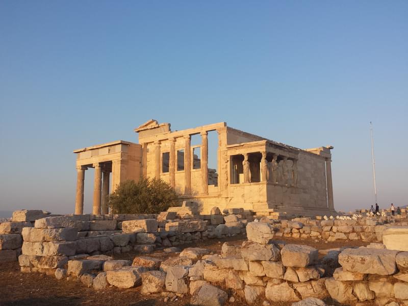 Location and Construction Of Erechtheion