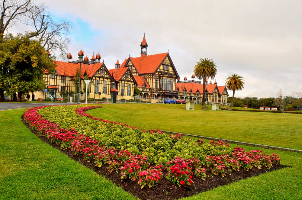 8 Days New Zealand Tour Package North Island Exclusive
