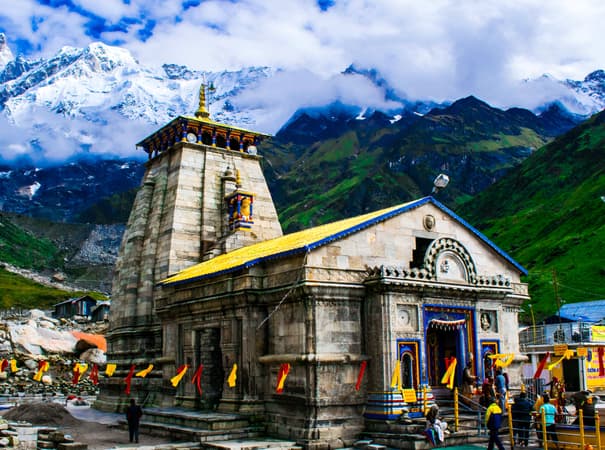 Marvel at the beauty of Kedarnath Temple