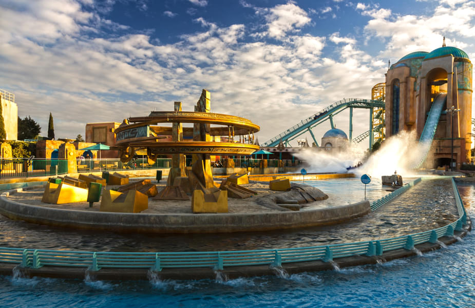 Get mesmerised by the beauty of SeaWorld and have fun