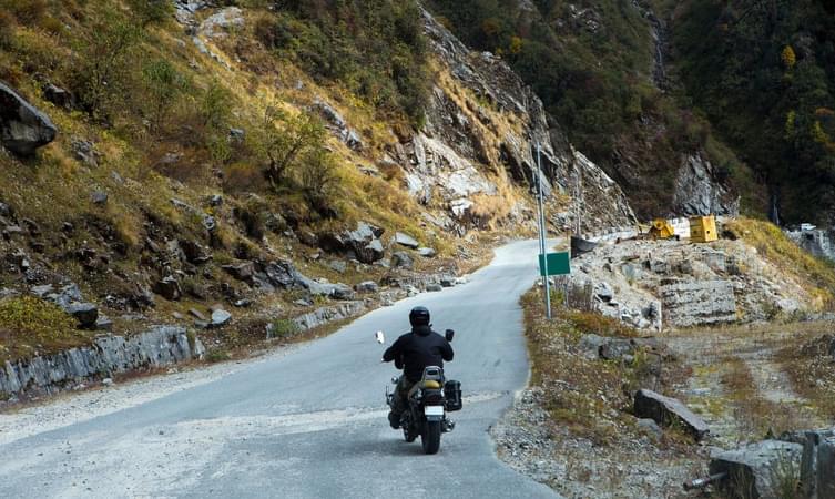 Embark on this adventurous bike trip on the famous Silk Route