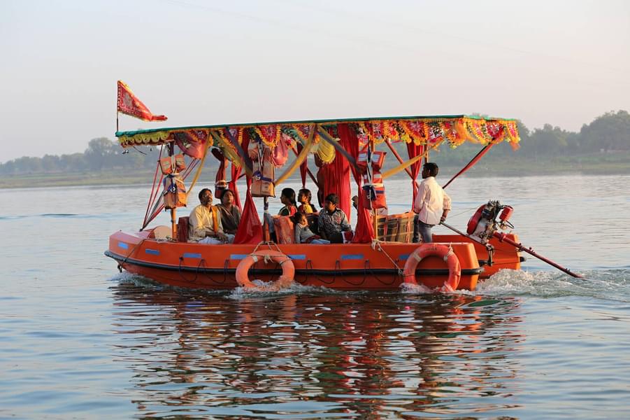 Indore To Maheshwar & Omkareshwar Sightseeing Tour Image