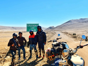 Happy faces getting captured near Gurudongmar Lake 