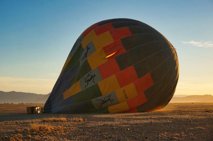 hotair ballon in ankor wat