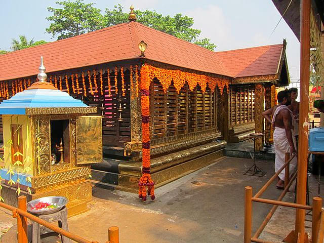 Kottankulangara Devi Temple Overview