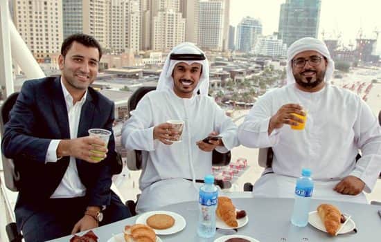 Flying Cup , <em>Dubai</em>