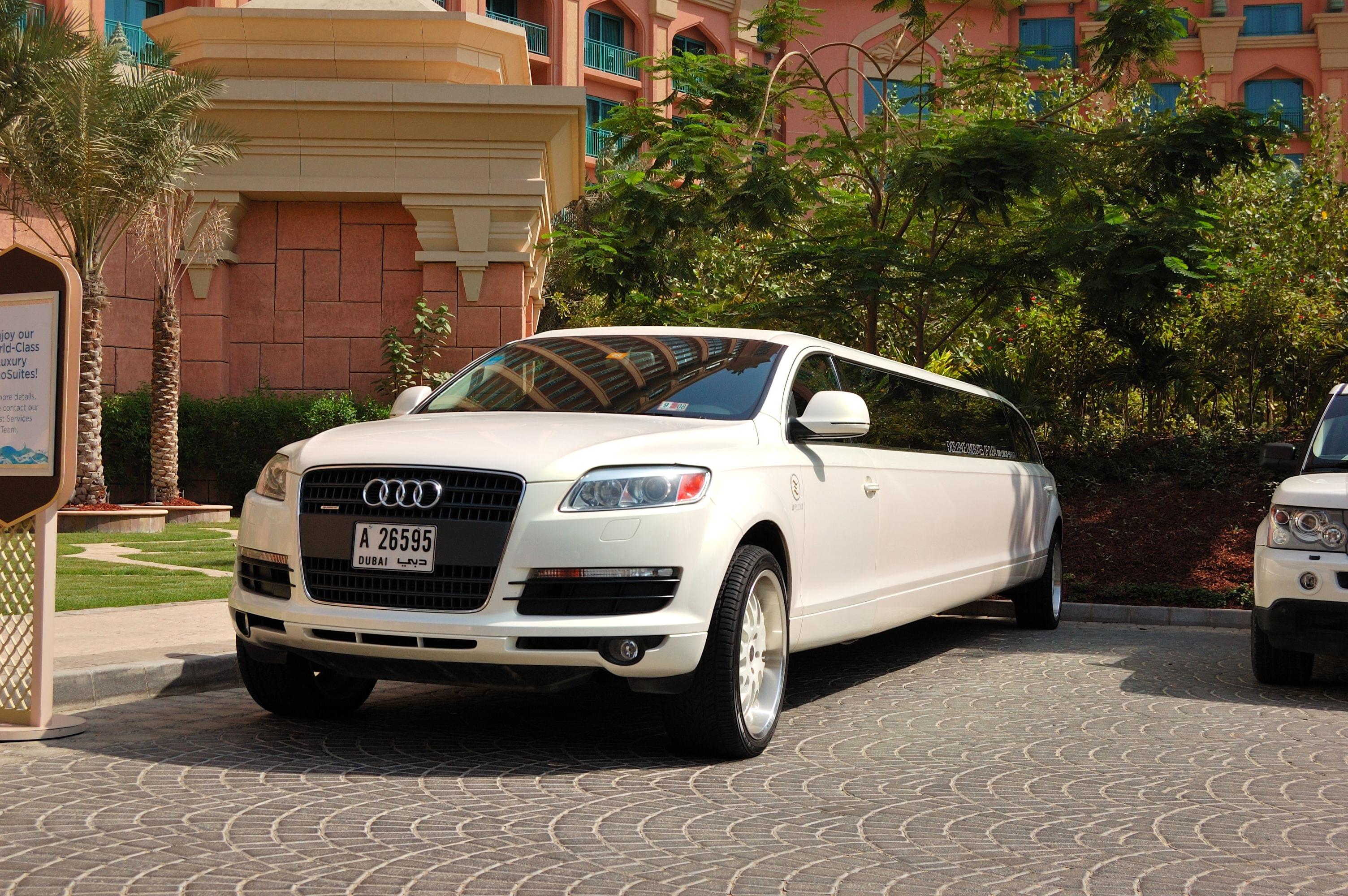  Luxury Car Rentals in Dubai