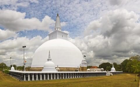Things to Do in Anuradhapura