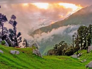 Sunset en route to Triund trekking trail from Mcleodganj