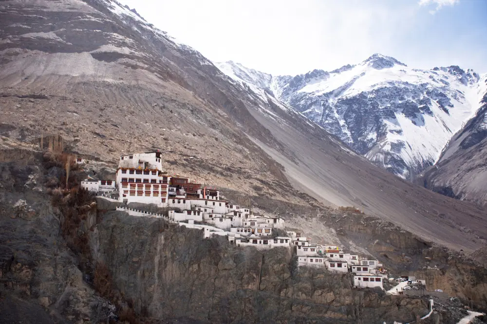 Hunder Village