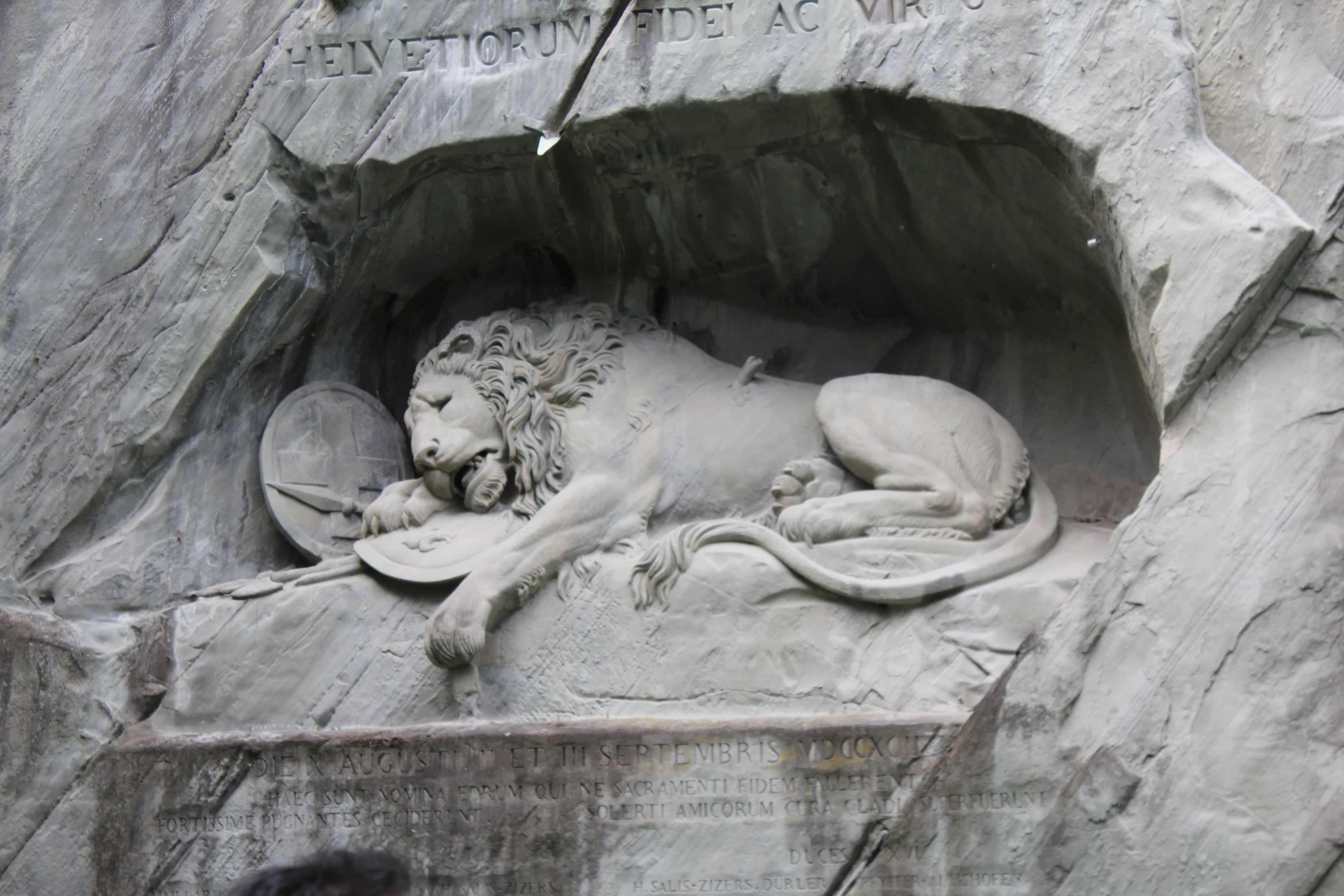 Stop by the Lion Monument