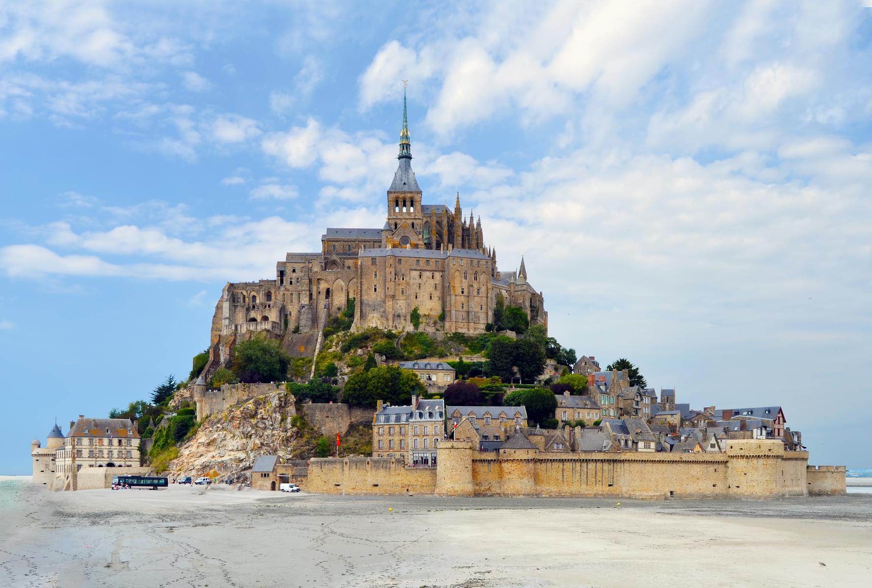 Weather In Mont Saint Michel in February